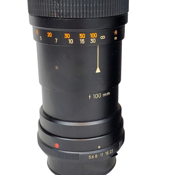 Minolta Celtic MD Zoom 100-200mm 1:5.6 Lens Camera Lens with Caps Made in Japan - Picture 2 of 7